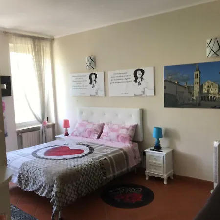 Centralhouse Spolète Extérieur photo